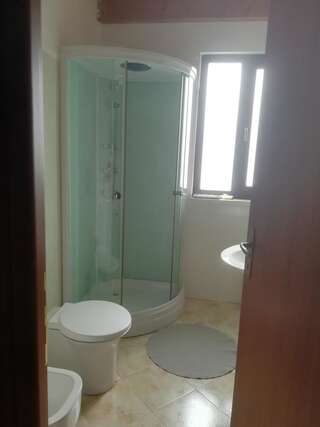 Дома для отпуска Casa Ricciotti Tritenii de Jos Двухместный номер с 1 кроватью и общей ванной комнатой-17
